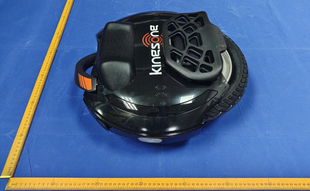 Electric unicycle - FCC ID 2BSP6-14DSPRO-14MD - Shenzhen Kingsong Technology Co., Ltd. (4)