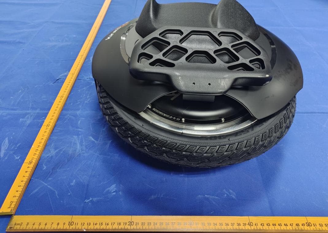 Electric unicycle - FCC ID 2BSP6-16SPRO-16S - Shenzhen Kingsong Technology Co., Ltd.