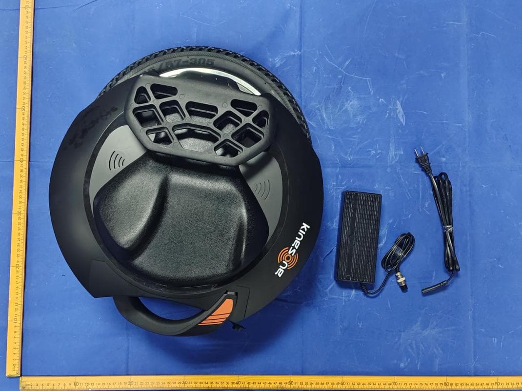 Electric unicycle - FCC ID 2BSP6-16SPRO-16S - Shenzhen Kingsong Technology Co., Ltd. (2)