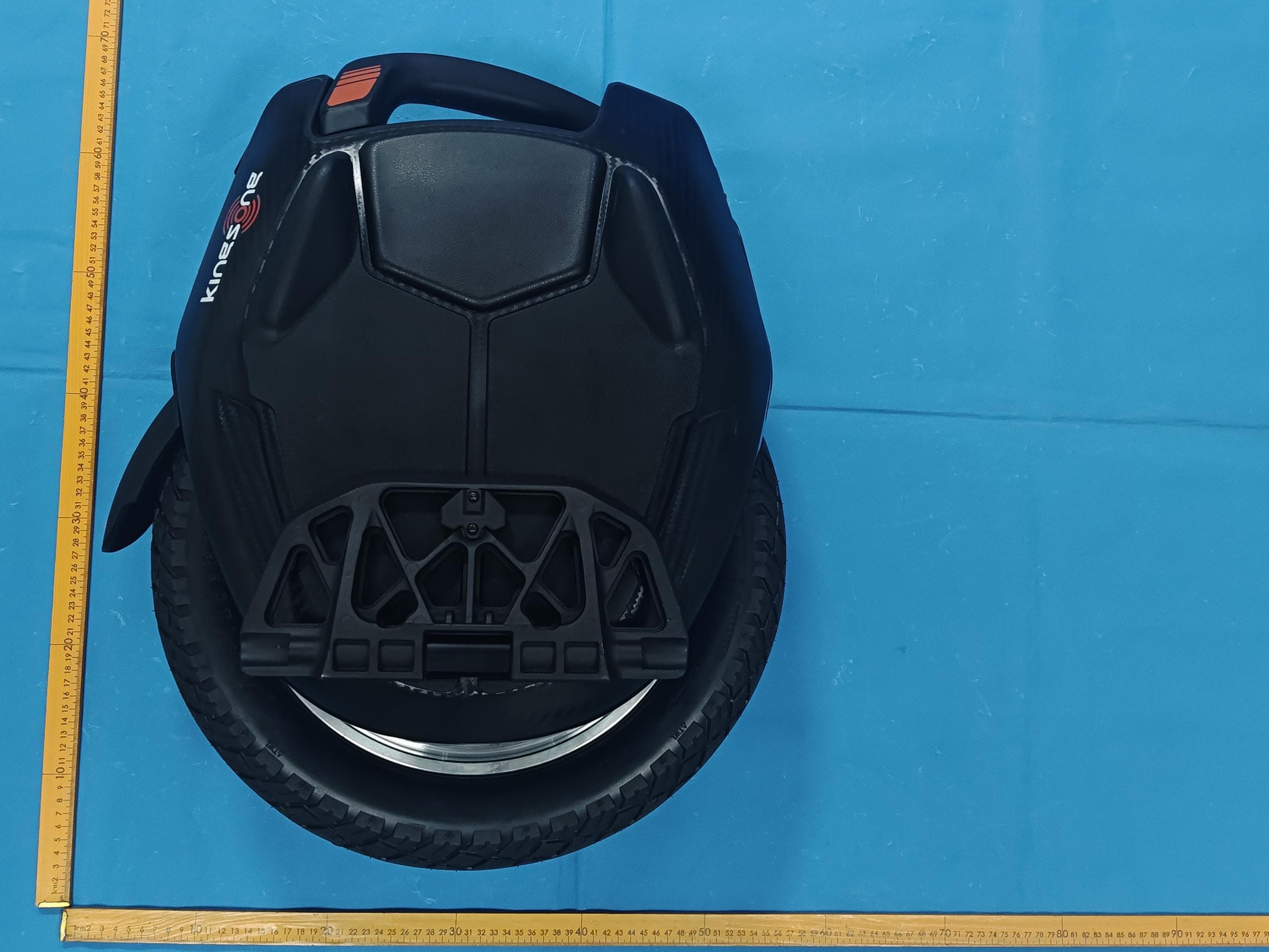 Electric unicycle - FCC ID 2BSP6-16XPRO-16X - Shenzhen Kingsong Technology Co., Ltd. (4)
