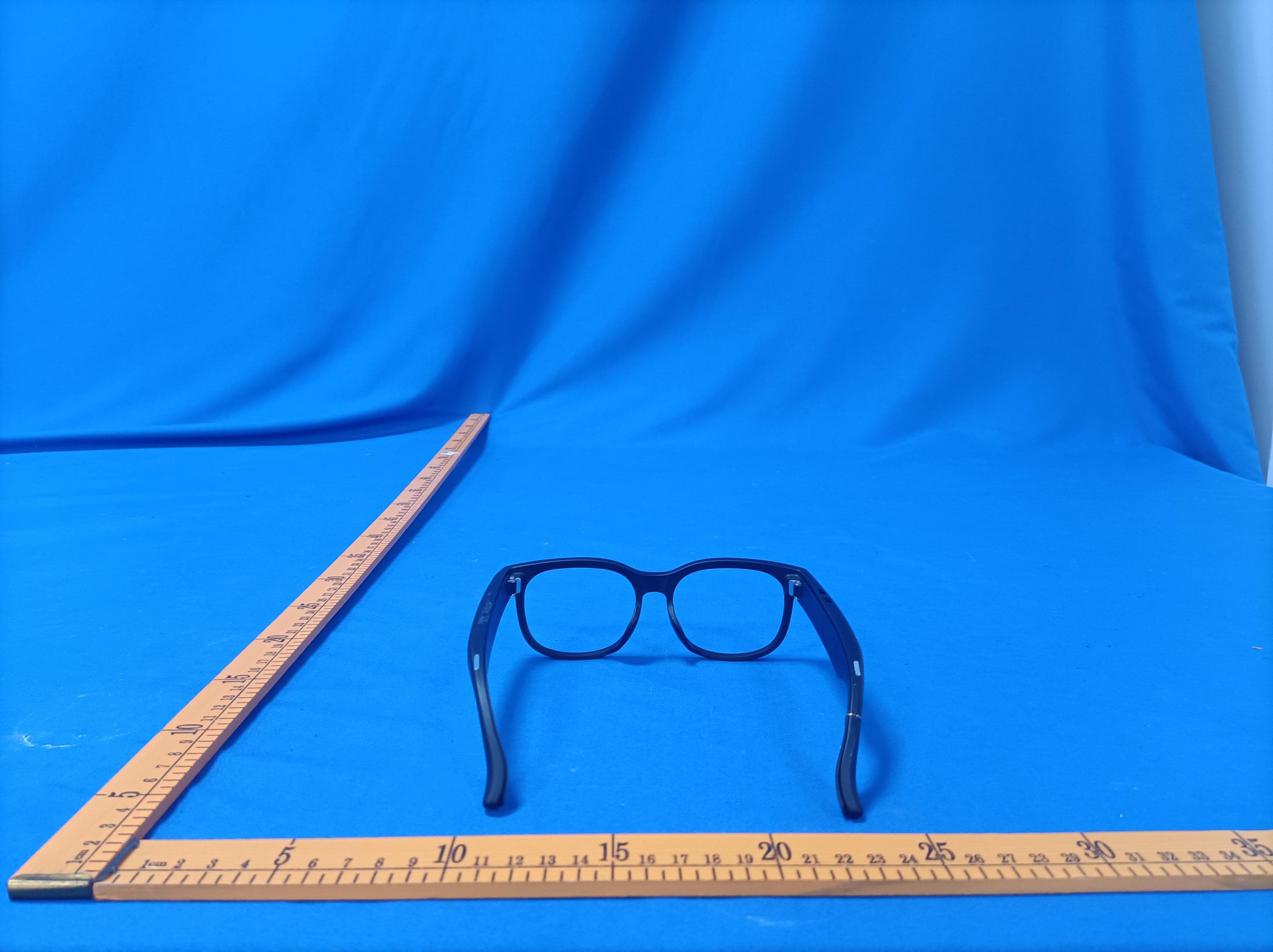 Smart AI Glasses - FCC ID 2BSR5-FG01 - Shenzhen Funian Innovation Technology Co., Ltd. (4)