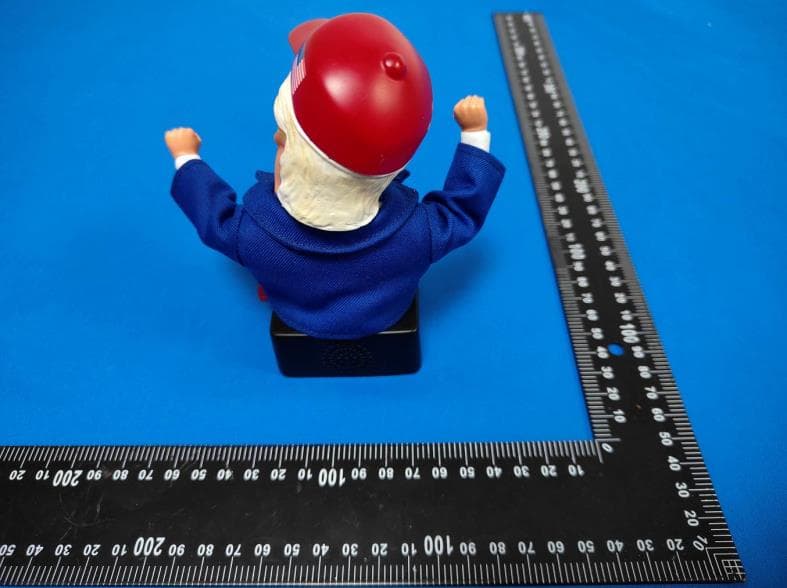 Electronic bobblehead figure - FCC ID 2BSRQ-LM-018 - Shenzhen LM Technology Co., Ltd. (4)
