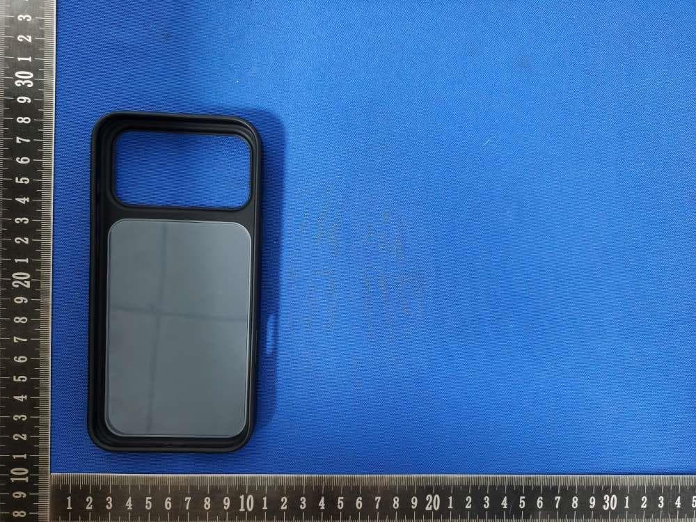 Smart case - FCC ID 2BSS8-I-P5 - Shenzhen Dream Technology Co., Ltd.