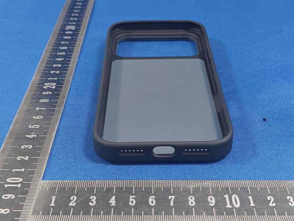Smart phone case - FCC ID 2BSS8-I-P8 - Shenzhen Dream Technology Co., Ltd. (5)