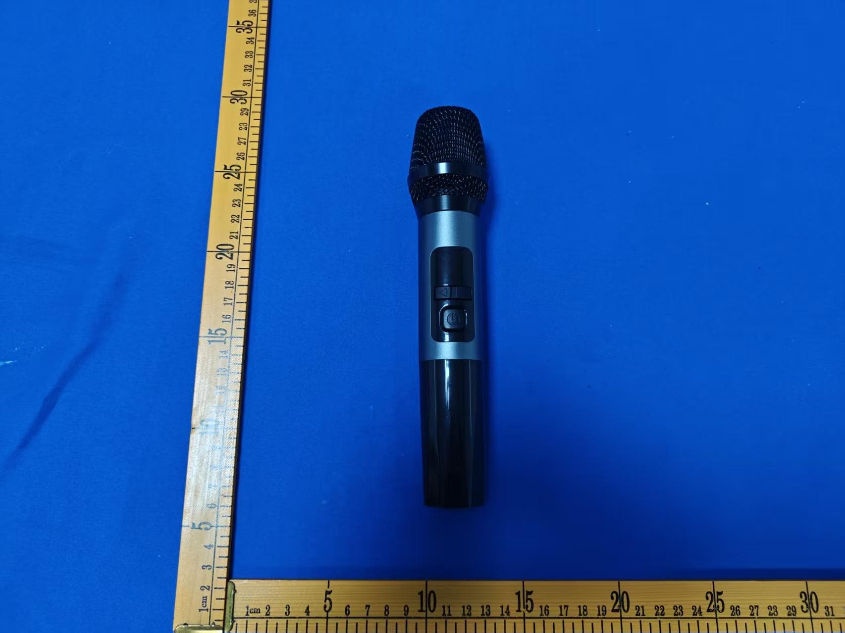 Base - FCC ID 2BSSH-BASE-MIC - Frameworx Products