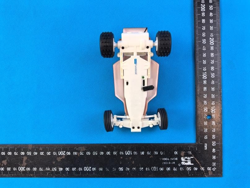 RC28 ZOOM,RC28T ZOOM - FCC ID 2BSSQ-20166RX - Dongguan Silverlit Toys Co., LTD