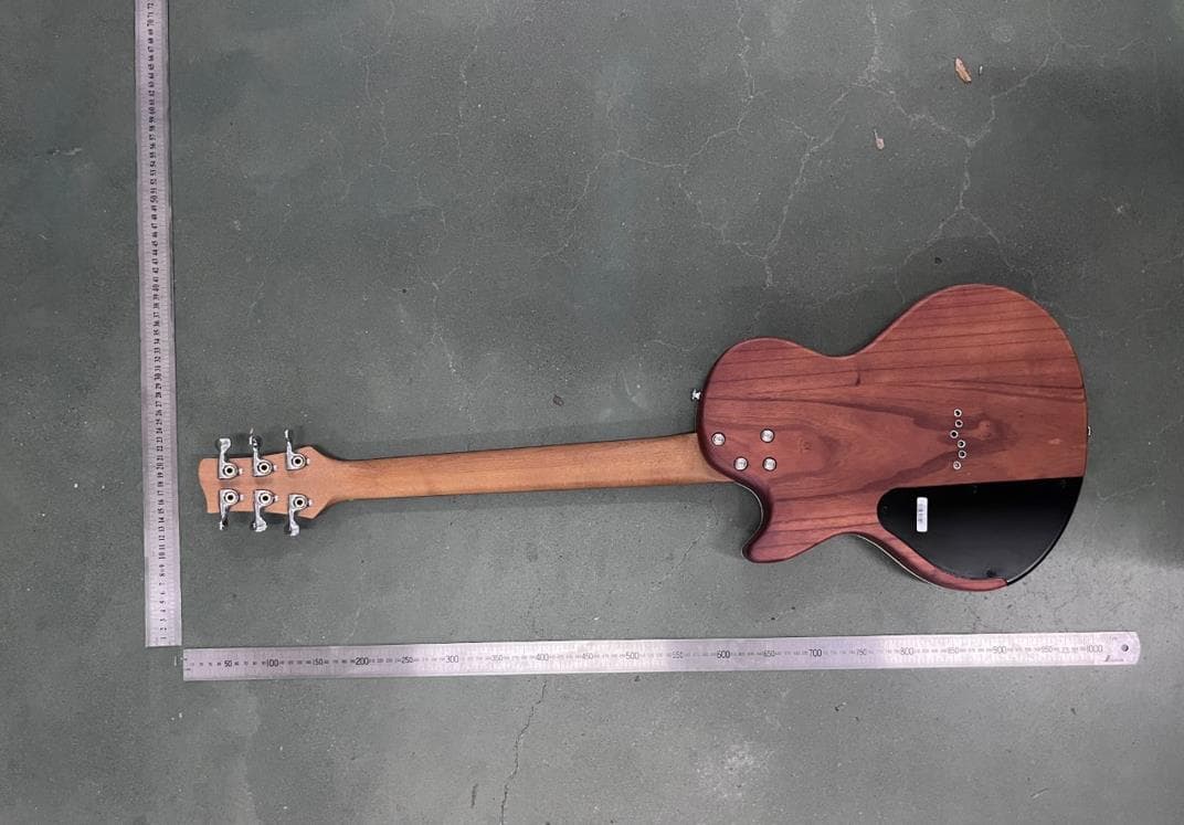 Soran Verser Series Electric Guitar - FCC ID 2BST7-VP2200VAF - Ji You Technology Co.,Ltd (3)