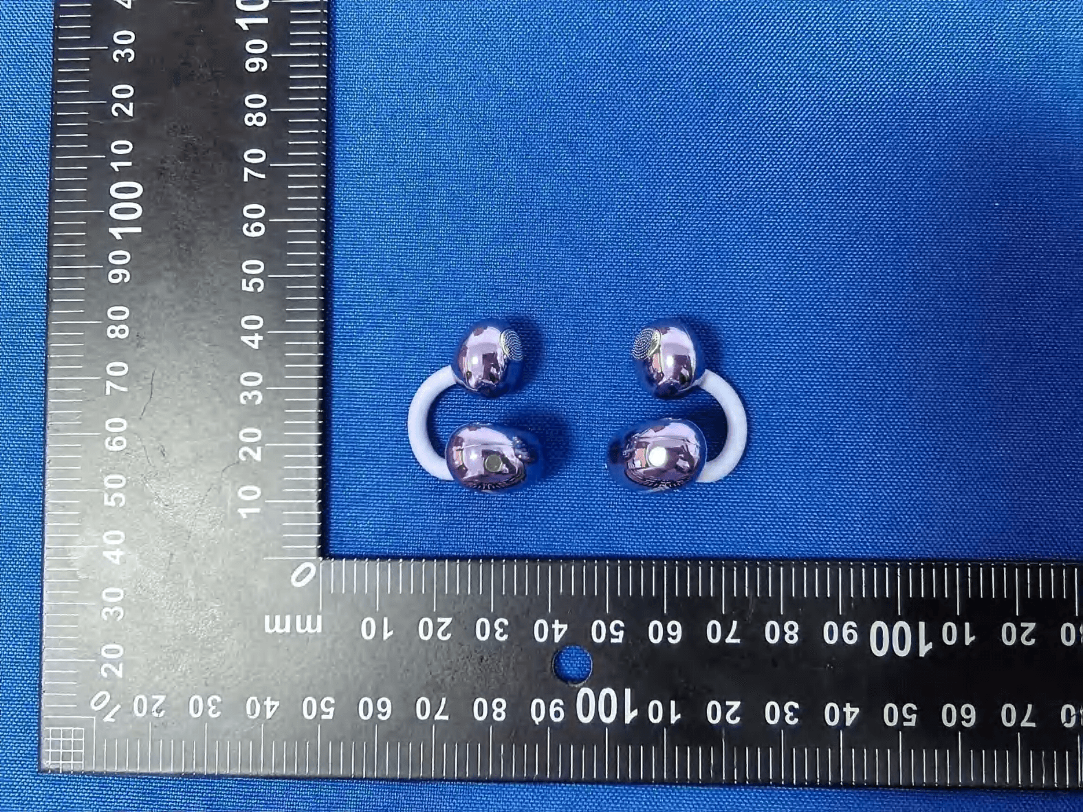 Bluetooth headset - FCC ID 2BSTC-H-G10 - Shenzhen Lingyan Technology Co.,Ltd (3)