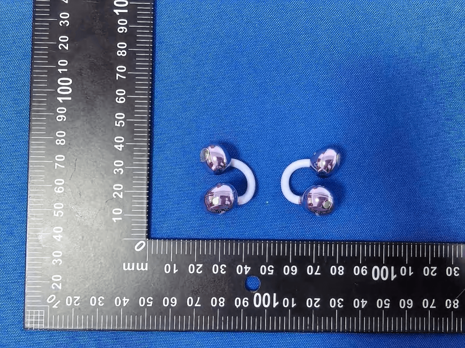 Bluetooth headset - FCC ID 2BSTC-H-G10 - Shenzhen Lingyan Technology Co.,Ltd (2)