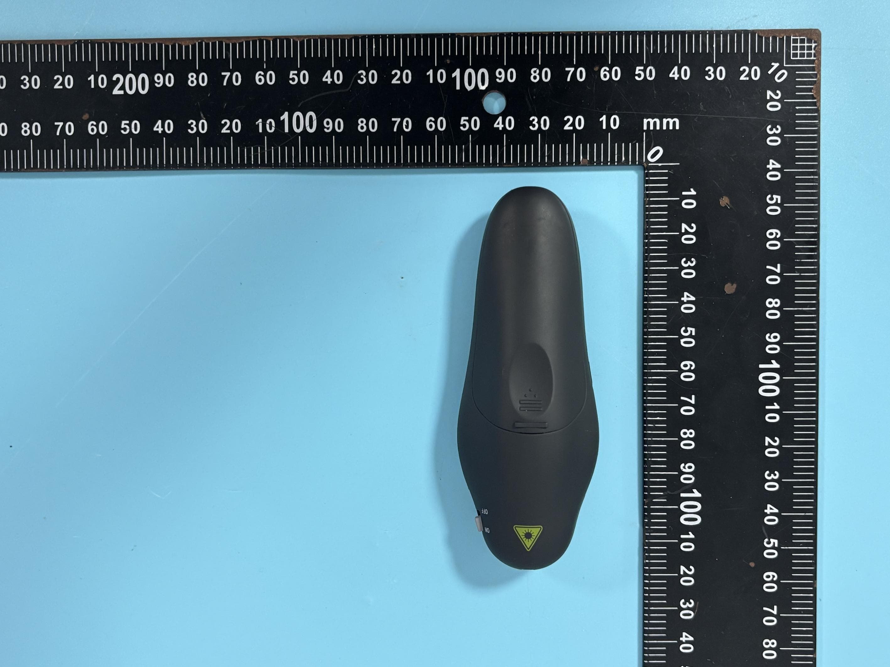 Laser presentation remotes - FCC ID 2BSV7-GU100-BK - Shenzhen Mingxiao E-commerce CO., Ltd. (2)