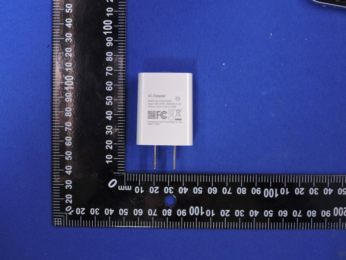 4G Smart phone - FCC ID 2BSW8-WAVE10 - HONG KONG LELEGAO TECHNOLOGY CO.,LIMITED (2)