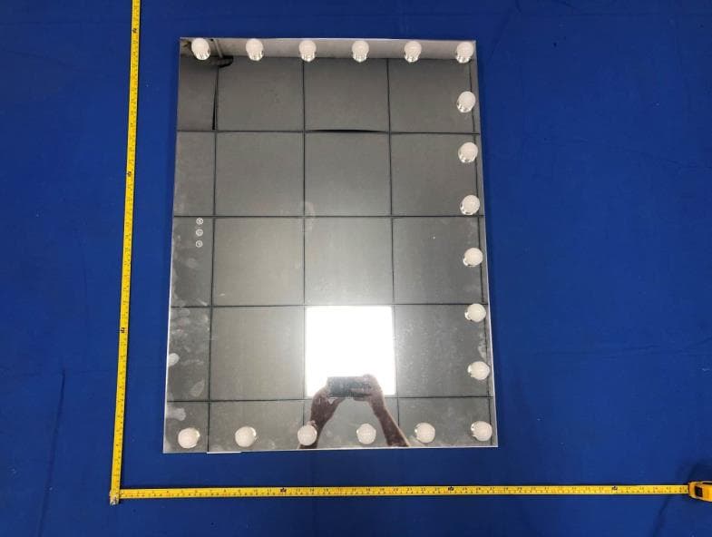VANITY MIRROR - FCC ID 2BSWH-TY3001 - Jiangmen Tenya Technology Co., Ltd. (4)