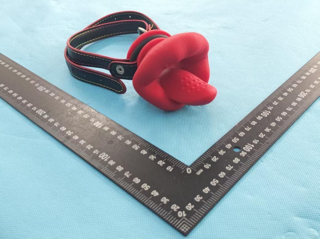 Flame - FCC ID 2BSX8-V233-180C - Dongguan City Youneng toy Co., LTD (2)