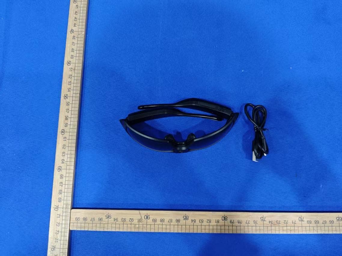 LED Bluetooth Safety Glasses - FCC ID 2BSXP-G4C - Shenzhenshi Sumiwei Electronics Co., Ltd. (4)
