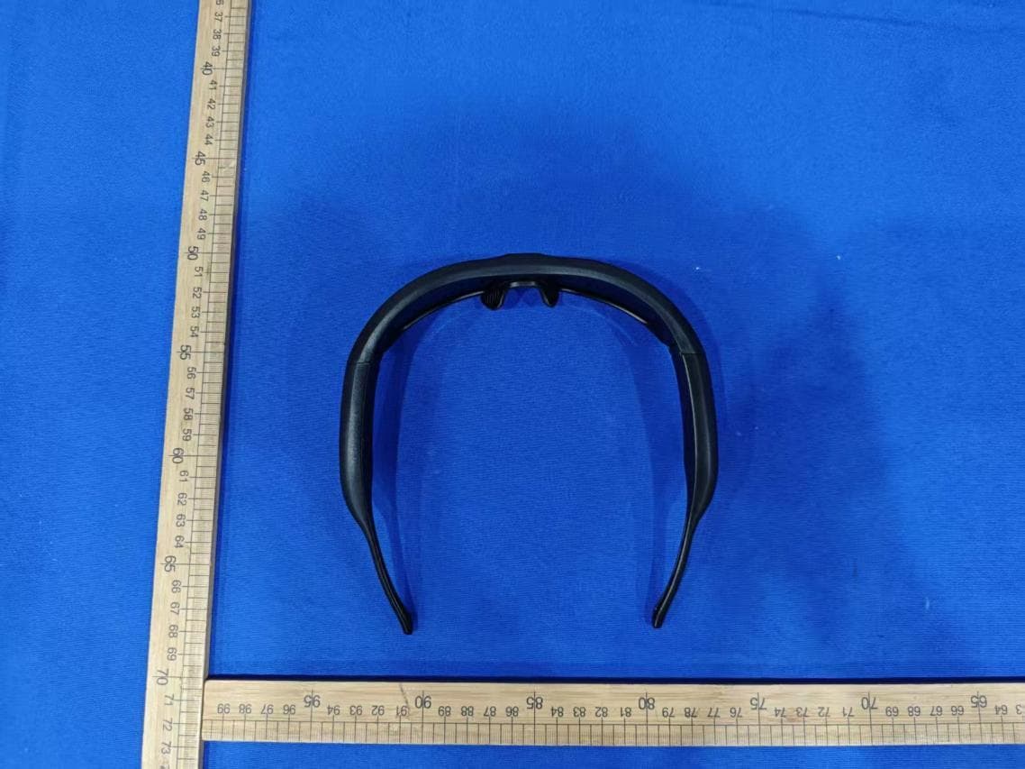 LED Bluetooth Safety Glasses - FCC ID 2BSXP-G4C - Shenzhenshi Sumiwei Electronics Co., Ltd. (3)