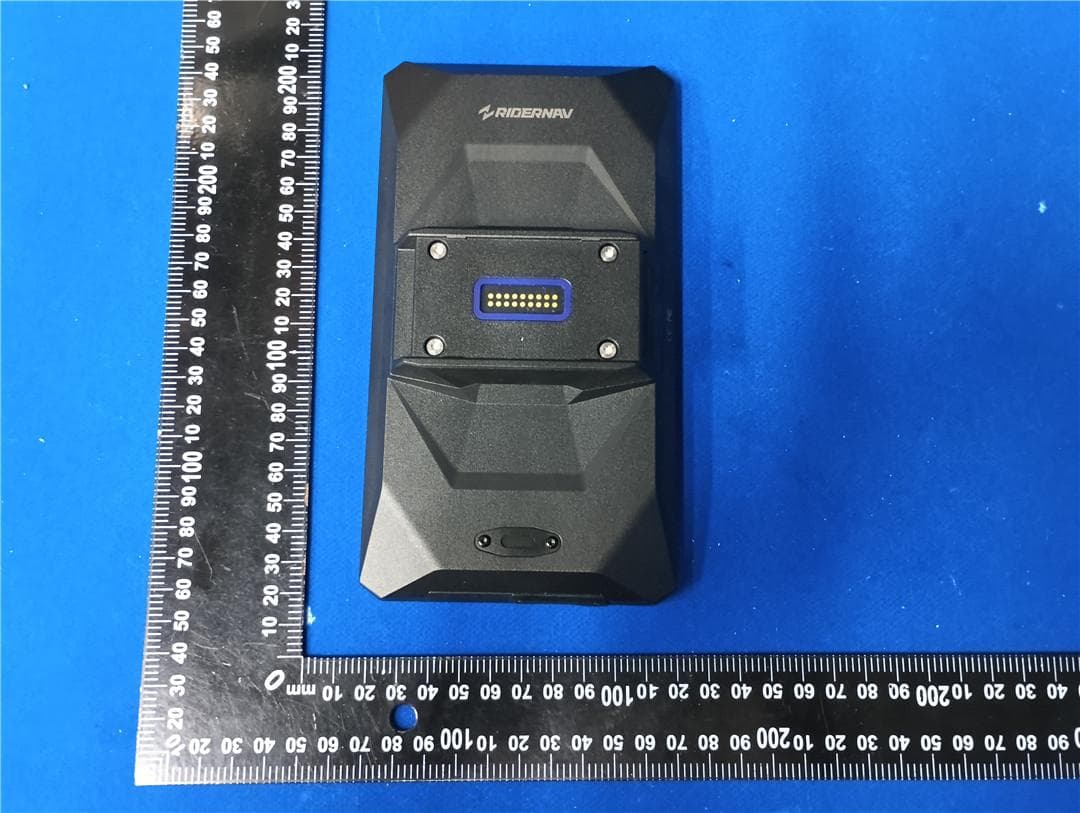 Motorcycle Smart Riding System - FCC ID 2BSY4-R7M - Shenzhen RIDERNAV Technology Co., Ltd. (5)