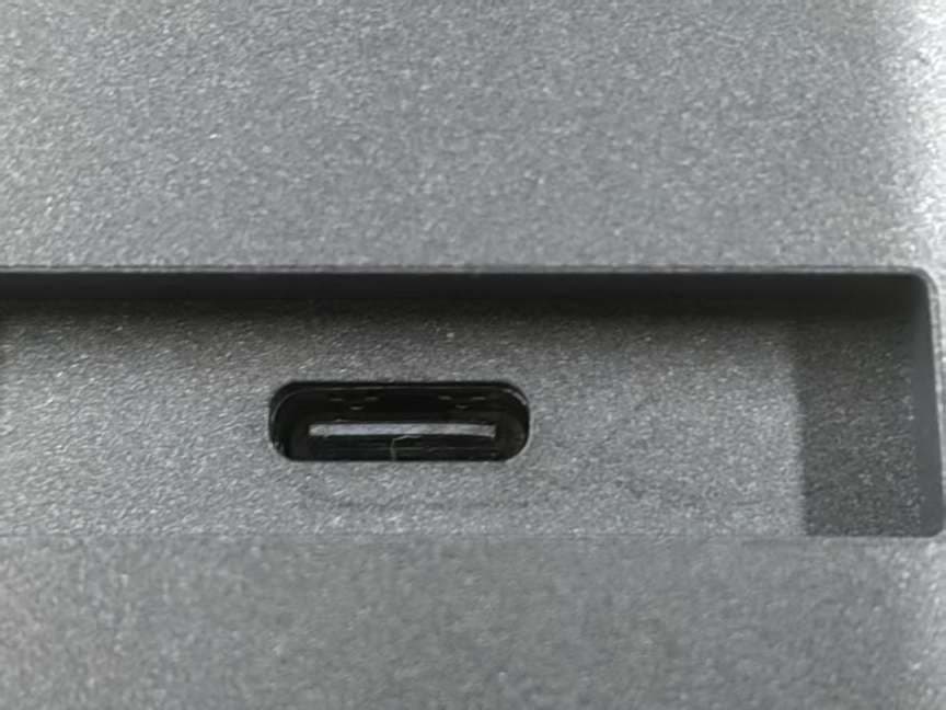 4 in 1 wireless charger - FCC ID 2BSY8-SM20CQ - Dongguan luck-Toon Electronic Technology Co.,Ltd (4)