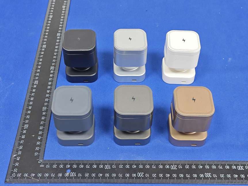 4 in 1 wireless charger - FCC ID 2BSY8-SM20CQ - Dongguan luck-Toon Electronic Technology Co.,Ltd (2)