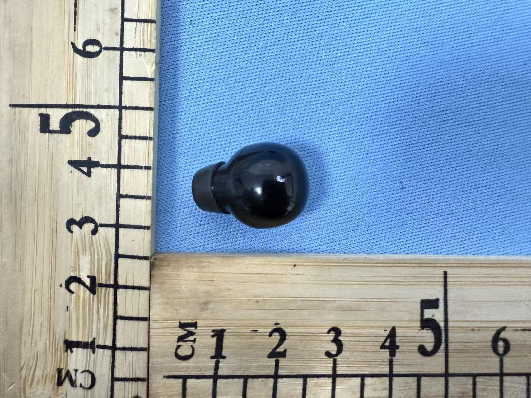 Bluetooth Earphone - FCC ID 2BSYE-Q75MINI - Shenzhen Hui Lian Yi Technology Co., Ltd. (4)