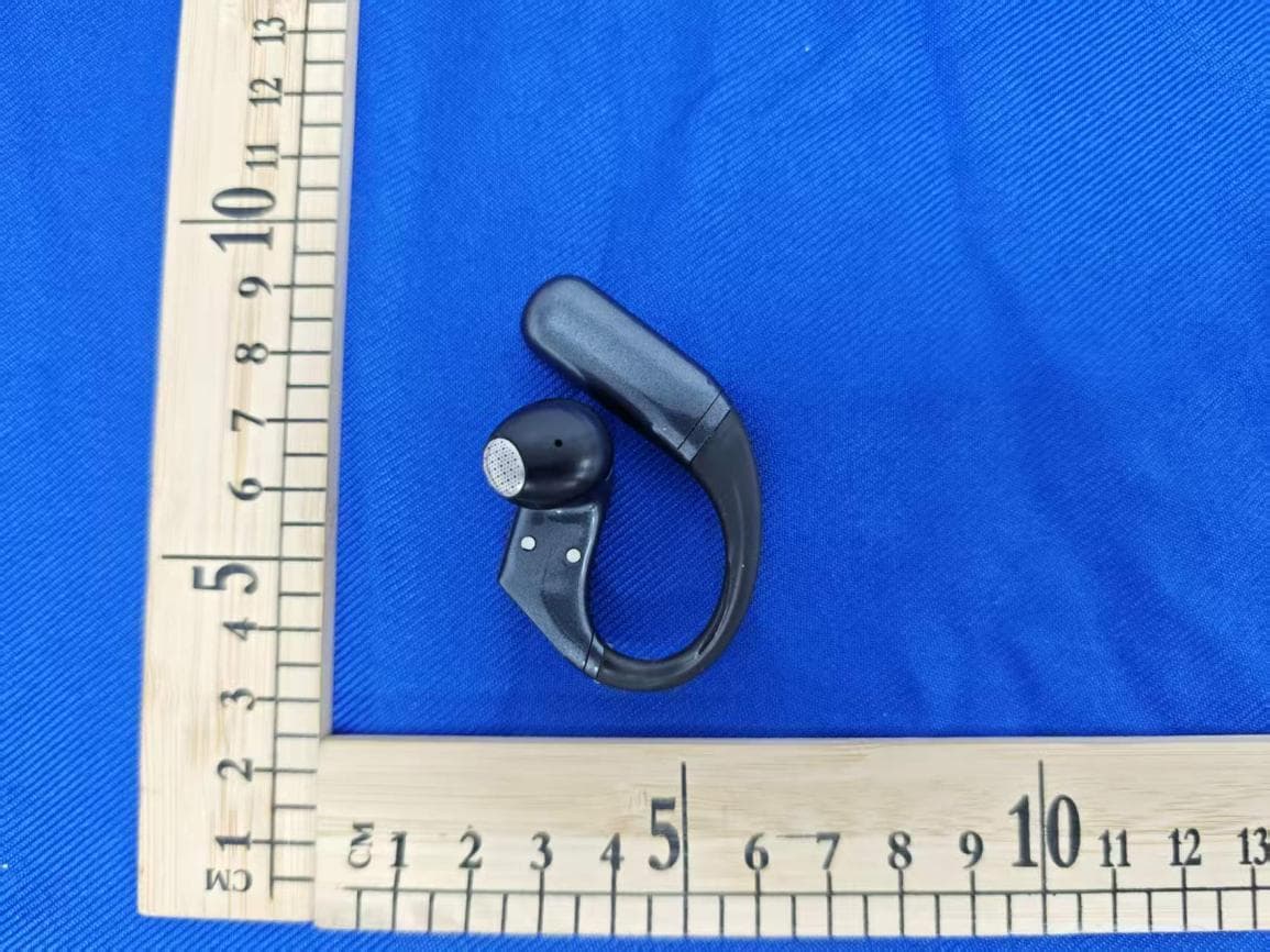 BlueTooth Earphone - FCC ID 2BSYE-Q79 - Shenzhen Hui Lian Yi Technology Co., Ltd. (3)