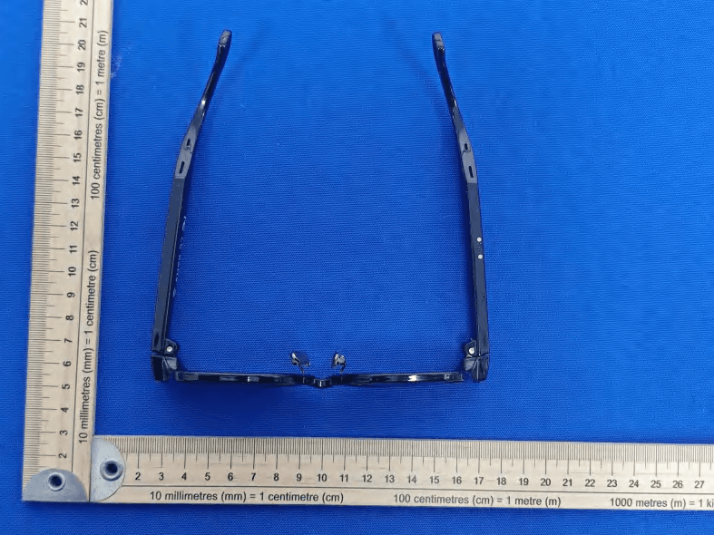 Smart Glasse - FCC ID 2BSZ6-Y01 - Shenzhen Youshi Yuanyu Technology Co.,Ltd