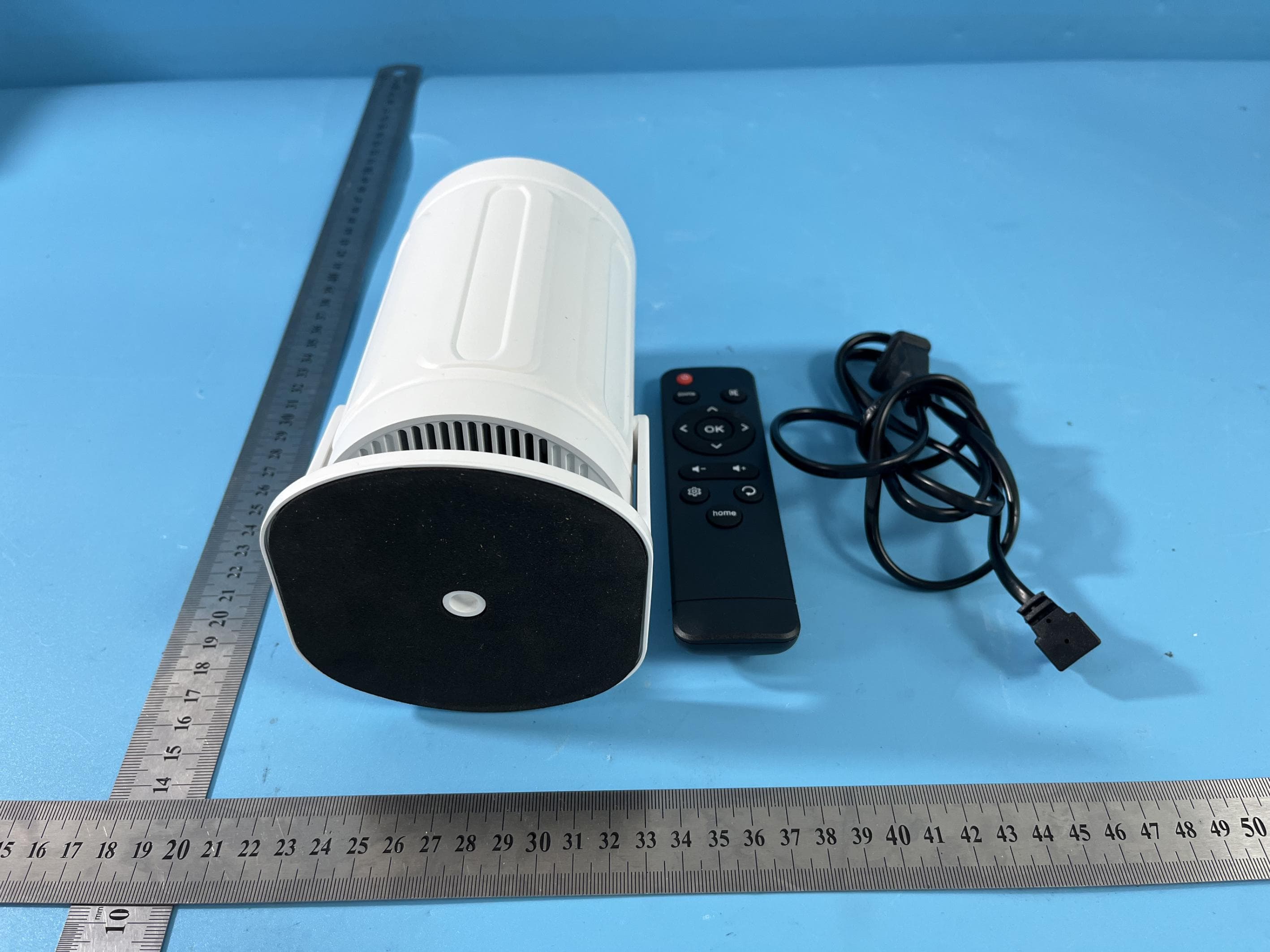 Projector - FCC ID 2BSZK-A1 - Yulin City Touman Electronic Technology Co., Ltd.