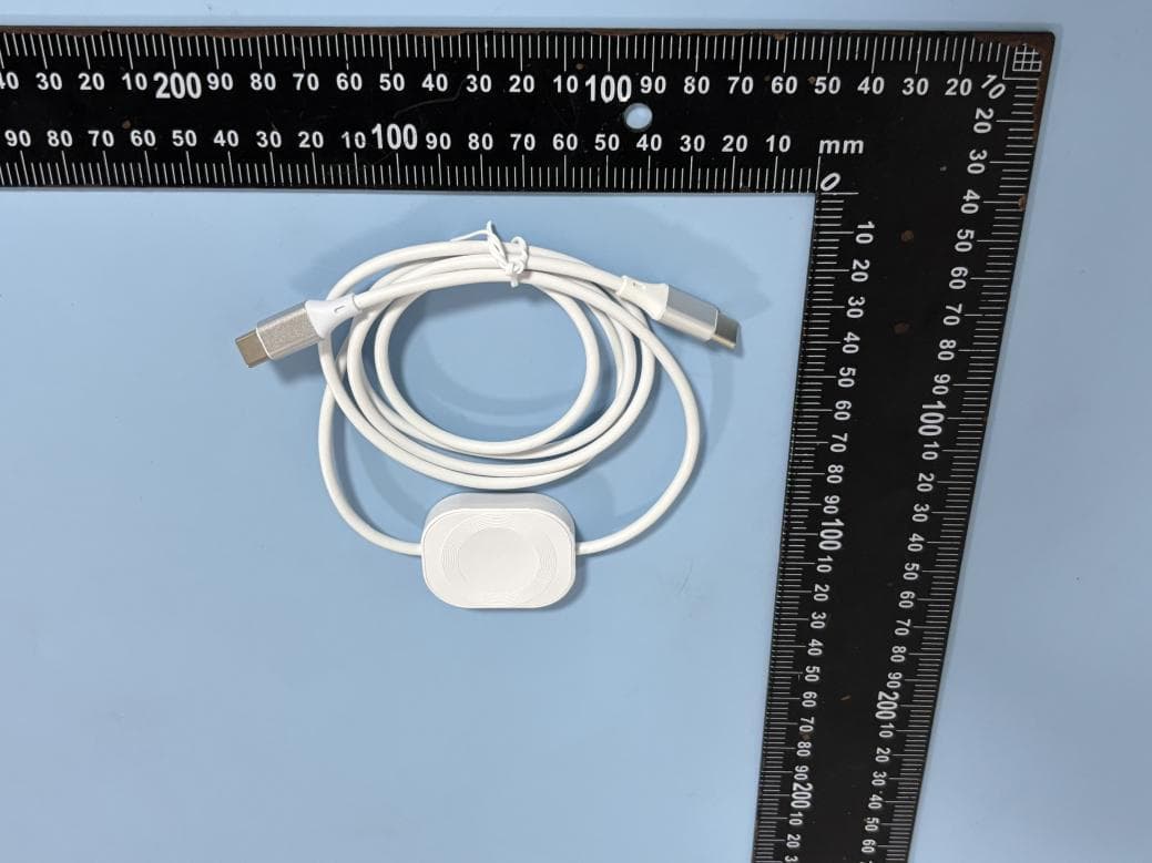 Magnetic selfie camera - FCC ID 2BSZX-Y023 - Shenzhen Yingkecheng Technology Co., Ltd.
