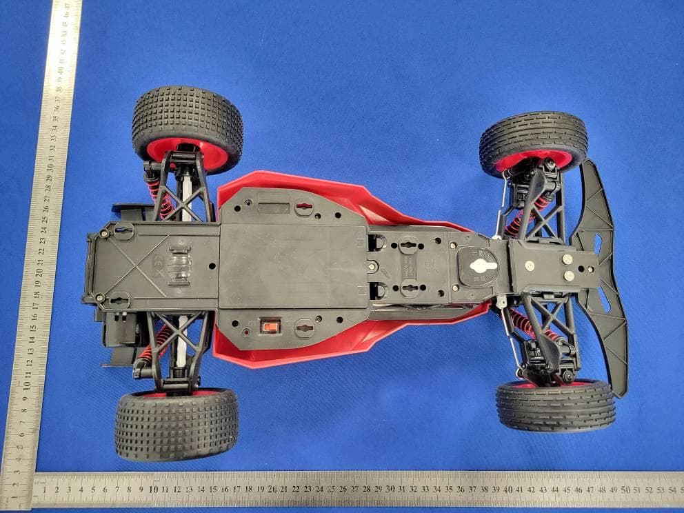 R/C Car - FCC ID 2BT28-10664R - P&C international development limited (3)