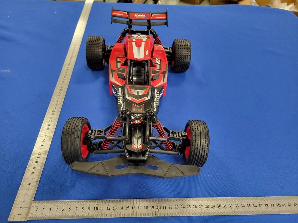 R/C Car - FCC ID 2BT28-10664R - P&C international development limited (4)