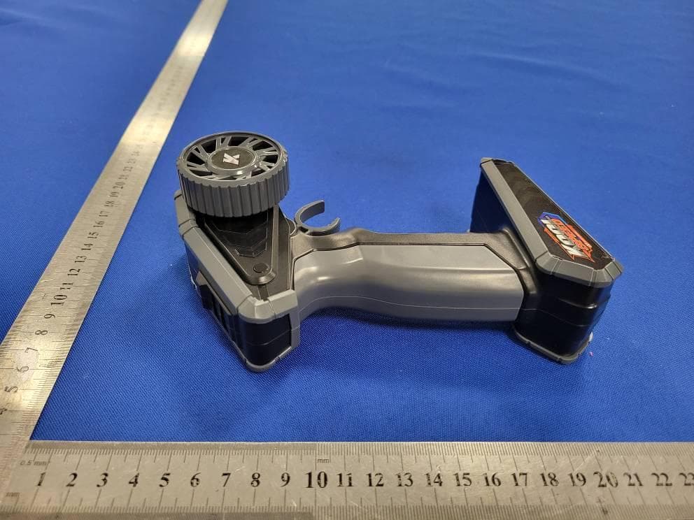 R/C Car - FCC ID 2BT28-10664T - P&C international development limited (3)