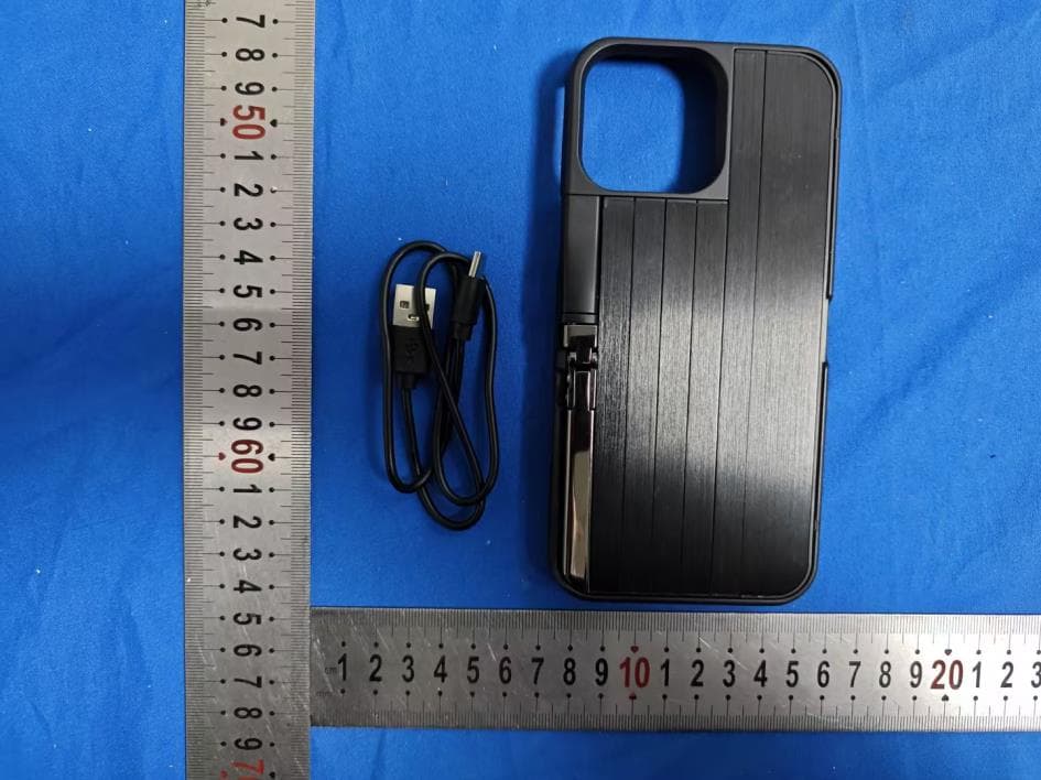Selfie stick with phone case - FCC ID 2BT2D-XFH001 - Shenzhen Xinfenghua Plastic Products Co., Ltd. (4)