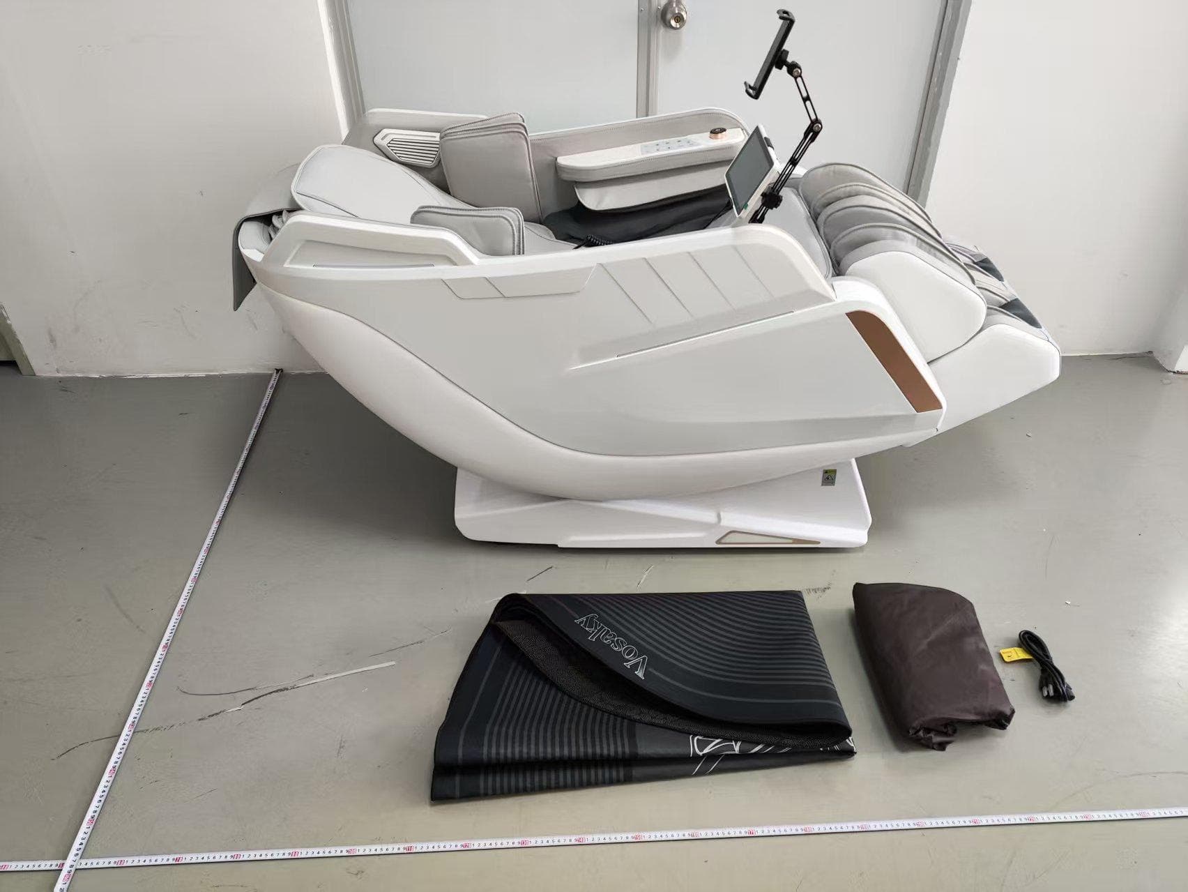 Massage Chair - FCC ID 2BT2EOFY-201 - XIAMEN AOFEIYA E-COMMERCE CO.,LTD (2)