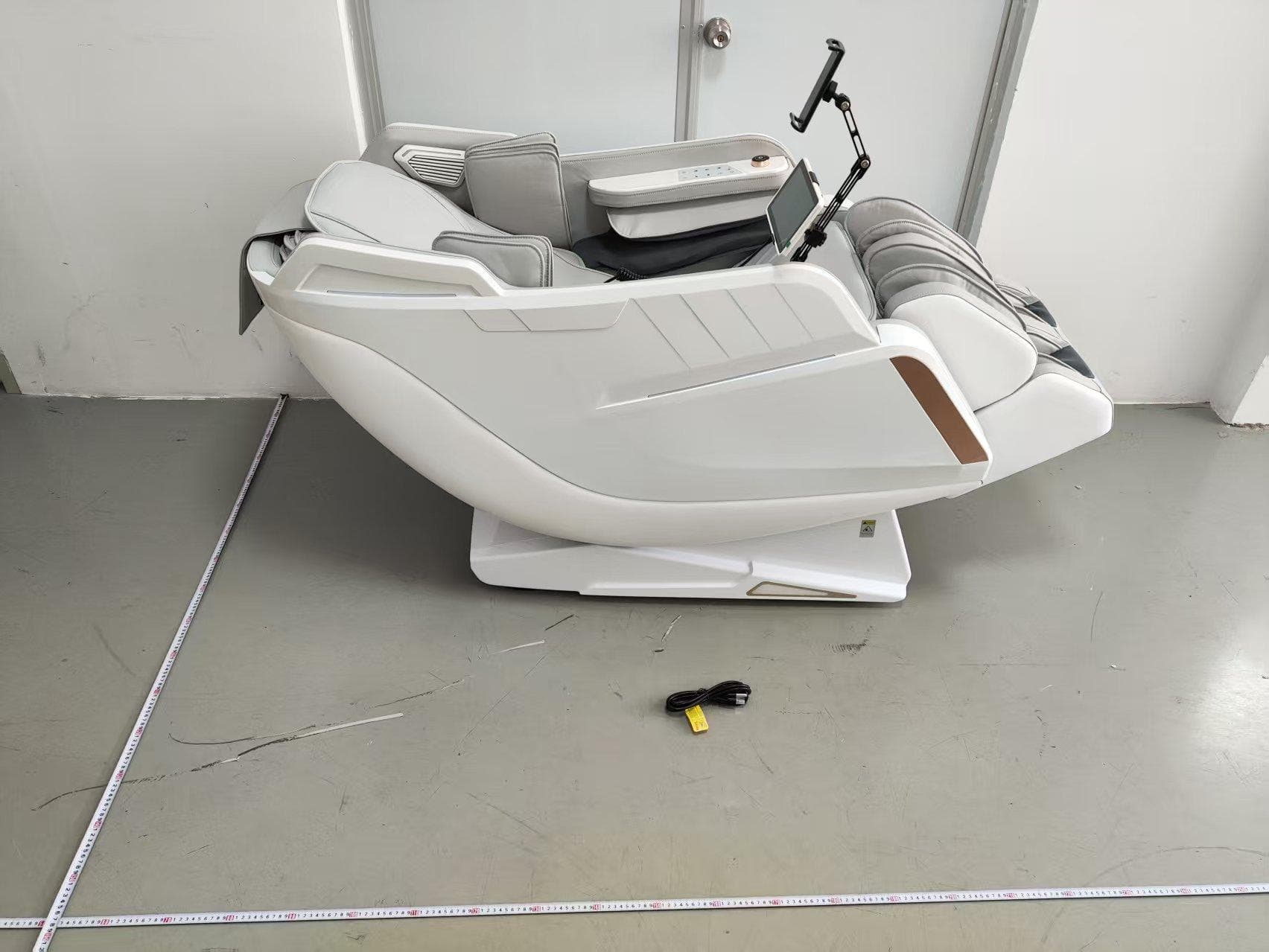 Massage Chair - FCC ID 2BT2EOFY-201 - XIAMEN AOFEIYA E-COMMERCE CO.,LTD (3)