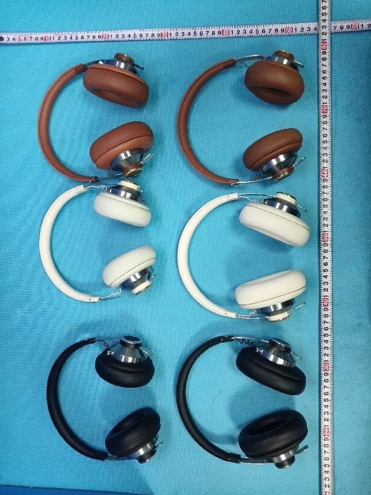 Over-Ear Active Noise Cancelling Wireless Headphones - FCC ID 2BT47-Q99ANC - Shenzhen Yinbaos Tech. Co. Ltd. (2)