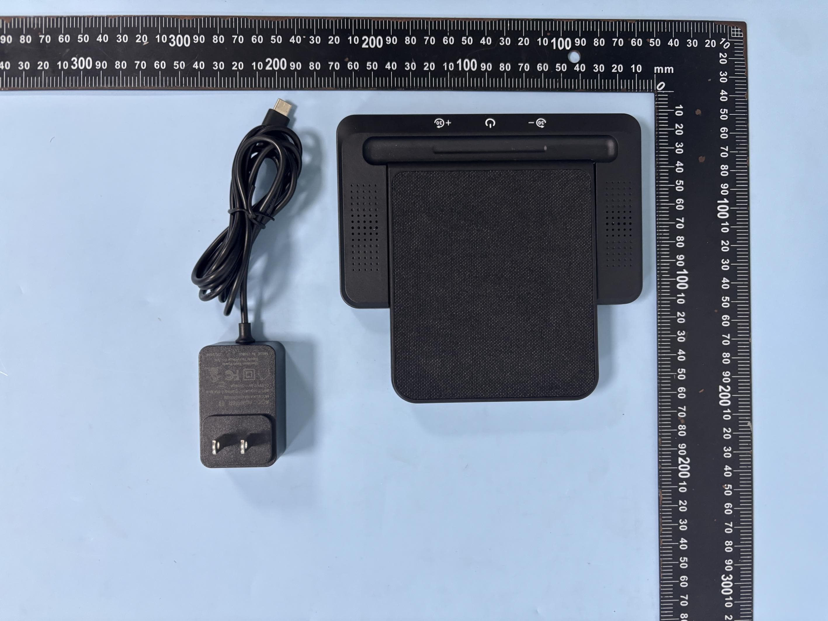 Audible Book Speaker with Wireless Charging Dock - FCC ID 2BT55-PWRUP - Dongguan Xinhuixiang Trading Co., Ltd. (2)