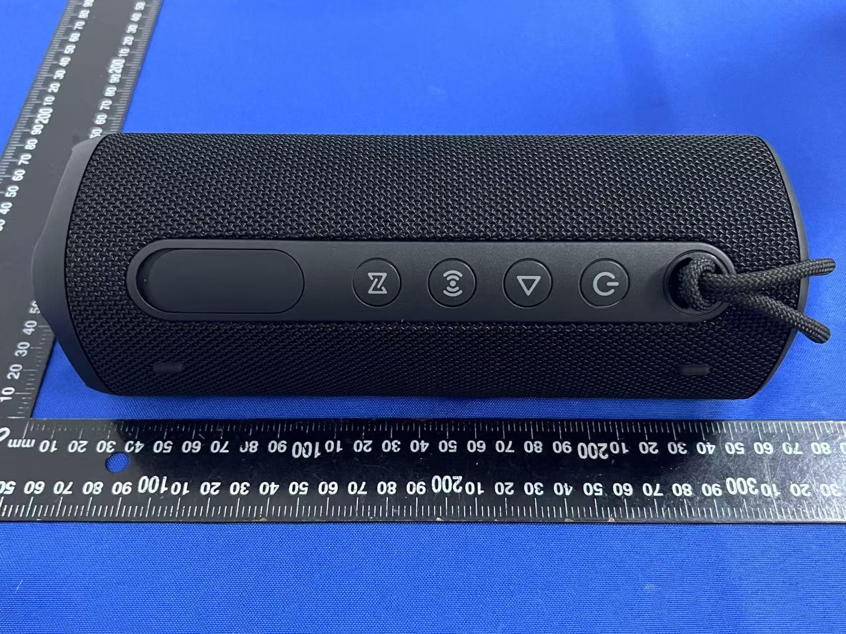 Portable Wireless Speaker - FCC ID 2BT56-BOOM1148 - Interactive Innovations, LLC (5)