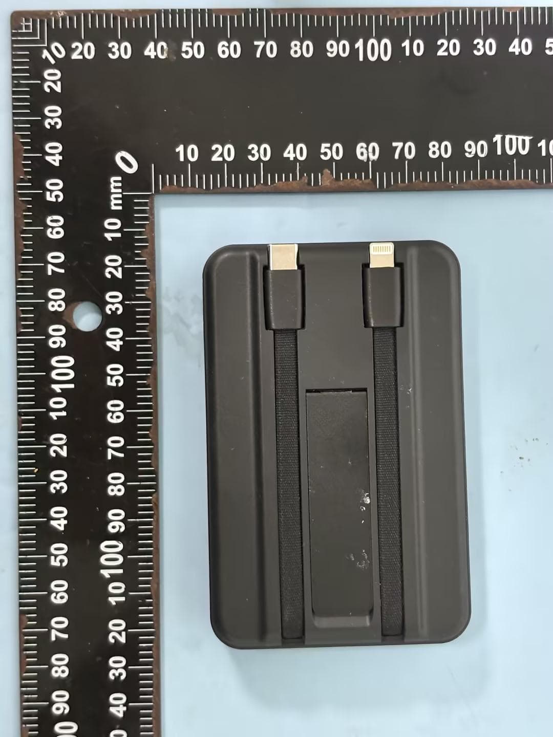Magnetic Power Bank - FCC ID 2BT5R-CX1 - Shenzhen Tangxin Storm Technology Co., Ltd (2)