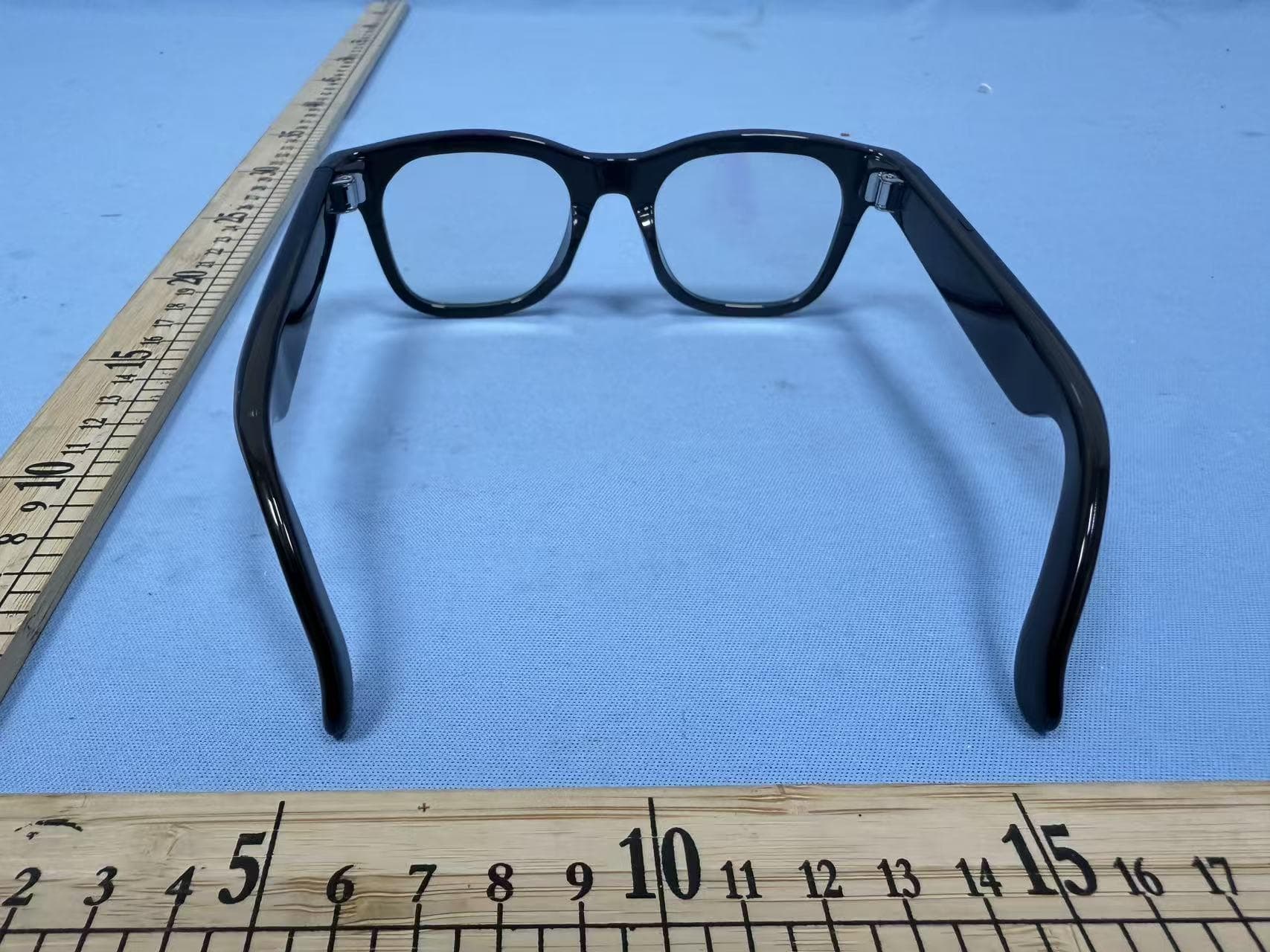 Bluetooth glasses - FCC ID 2BTA7-HQ508C - Dongguan Honger Electronic Technology CO.,Ltd (3)