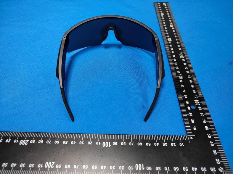 Bluetooth sports glasses - FCC ID 2BTAC-K264 - Xiamen Sitousen Trading Co., LTD (2)