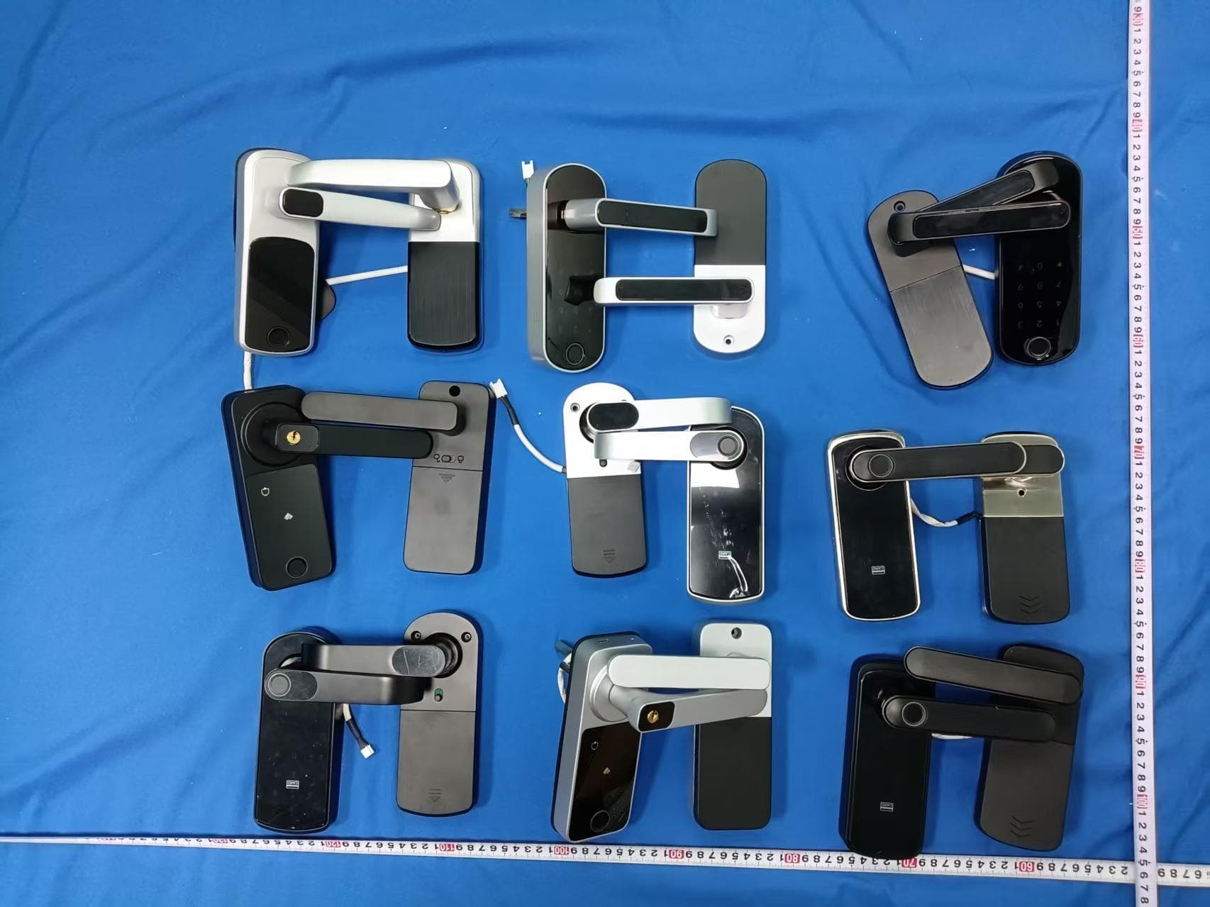 smart lock - FCC ID 2BTC8-B07 - Shenzhen Rongfu Tiancheng Industrial Co., Ltd.