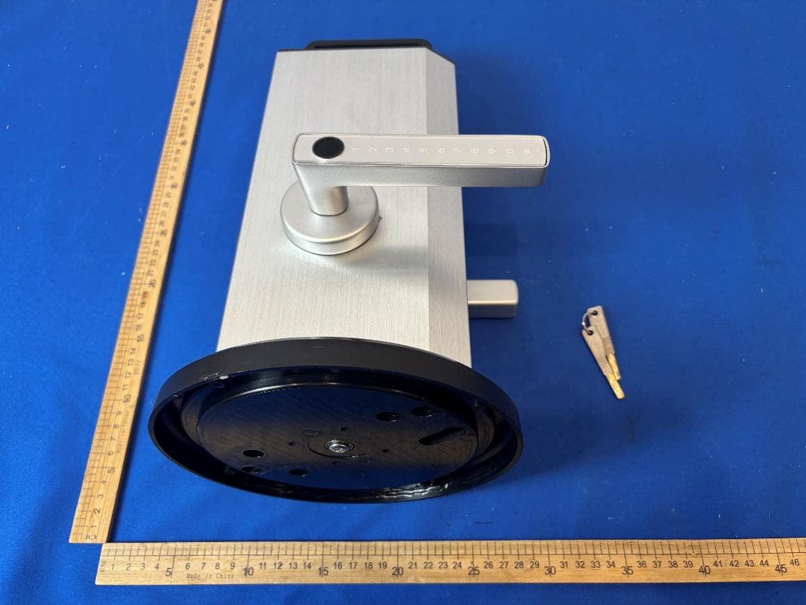 smart door lock - FCC ID 2BTC8-RF-DS91 - Shenzhen Rongfu Tiancheng Industrial Co., Ltd. (4)