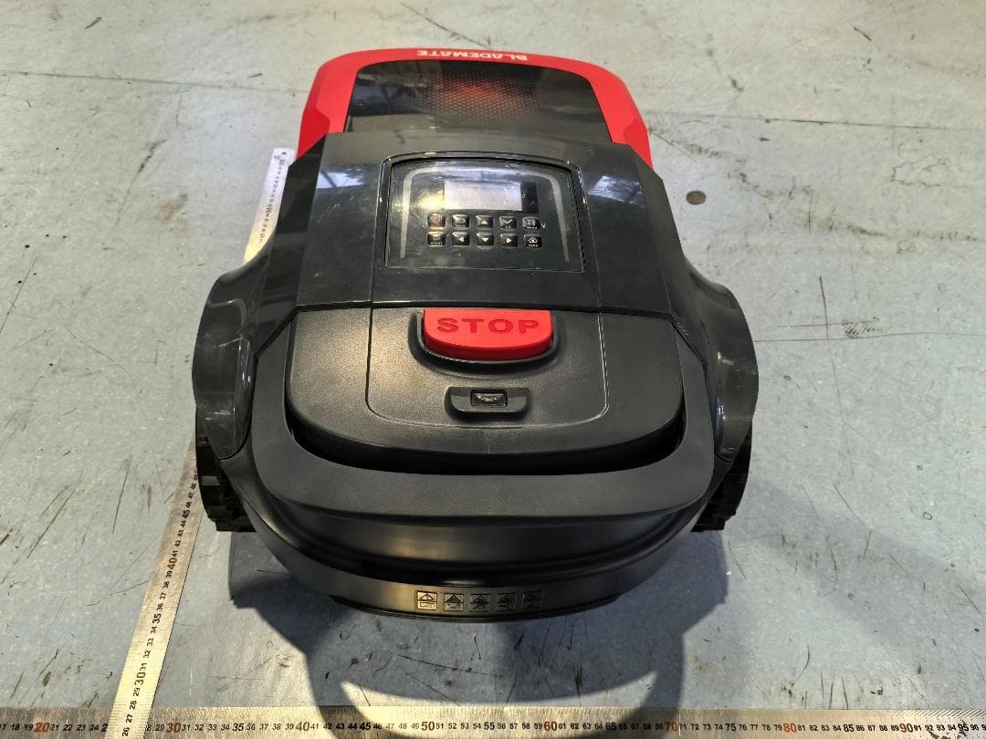 Intelligent Lawn Mower - FCC ID 2BTDL-S1ULTRAS1PRO - Kunshan Lantuo Intelligent Robot Co., Ltd (4)