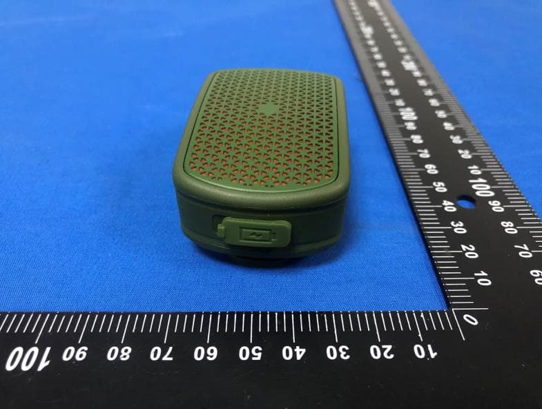 Portable Bluetooth Speaker - FCC ID 2BTEI-M1 - Shenzhen Lingbuzhe Technology Co., LTD (4)