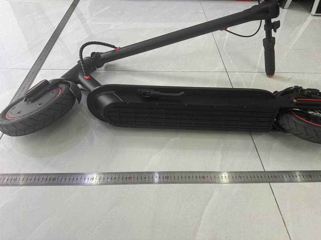 electric scooter - FCC ID 2BTF7-L85 - Shenzhen Yihuaxin Technology Co.,LTD (2)