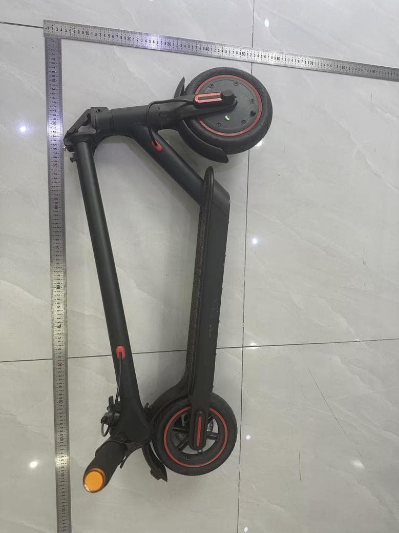electric scooter - FCC ID 2BTF7-L85 - Shenzhen Yihuaxin Technology Co.,LTD (3)