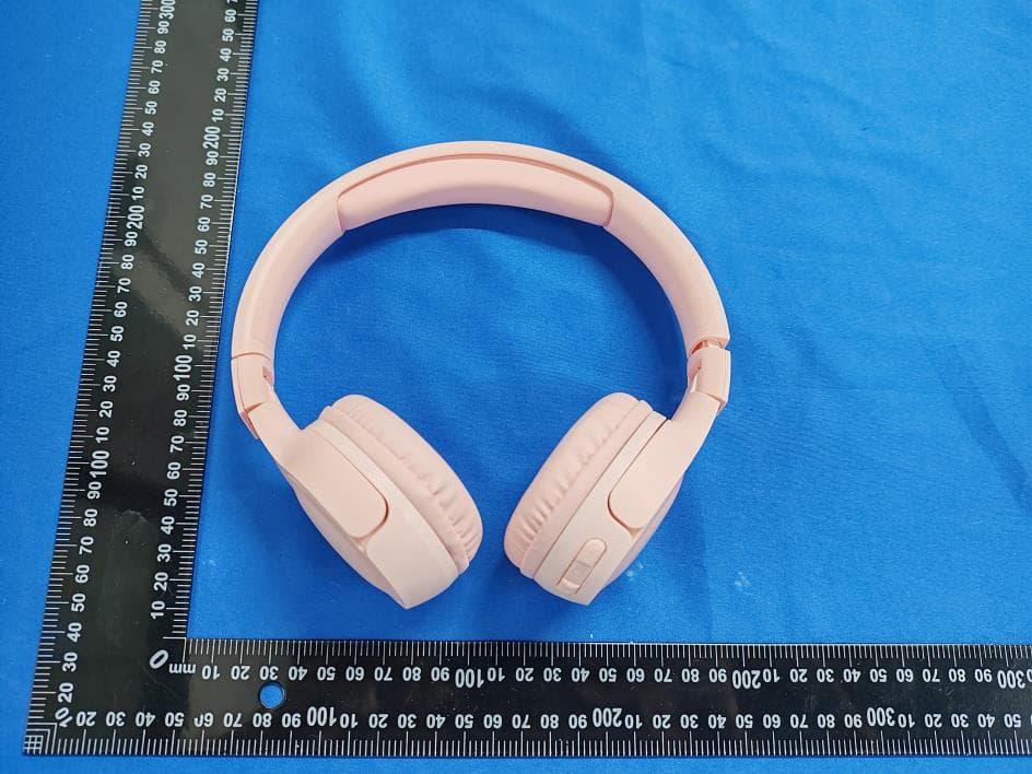 Bluetooth Headset - FCC ID 2BTHK-WLY510 - Huizhou Wei Lu You Electronic Co., Ltd. (2)