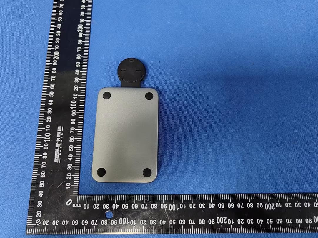 Travel 3-in-1 wireless charger - FCC ID 2BTHY-T7 - Shenzhen Lamiku Technology Co., Ltd. (2)