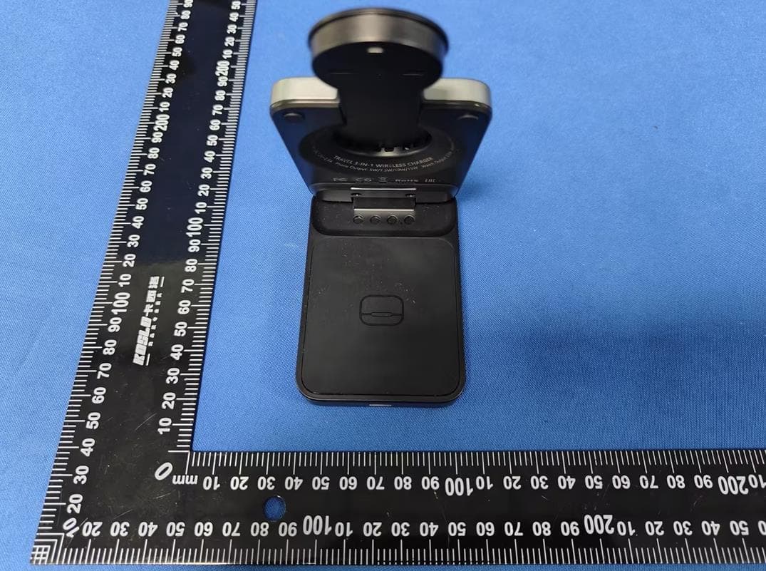 Travel 3-in-1 wireless charger - FCC ID 2BTHY-T7 - Shenzhen Lamiku Technology Co., Ltd. (3)