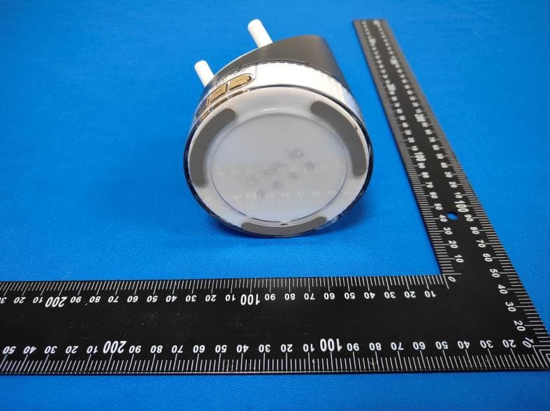 Sensor Bluetooth speaker stand - FCC ID 2BTJ2-H48 - Shenzhen Boxuan beauty digital technology Co., LTD (2)