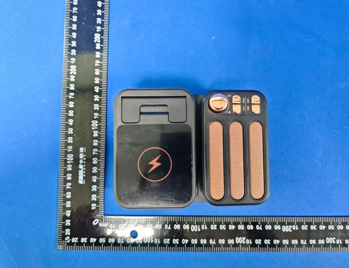 A phone stand with wireless charging - FCC ID 2BTJK-F115 - Dongguan City JuPinMeisheng Electronic Technology Co., Ltd. (2)